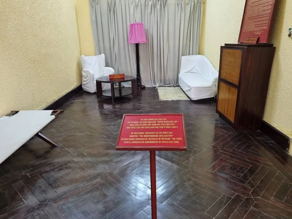 Không gian bên trong di tích Ngôi nhà số 48 Hàng Ngang