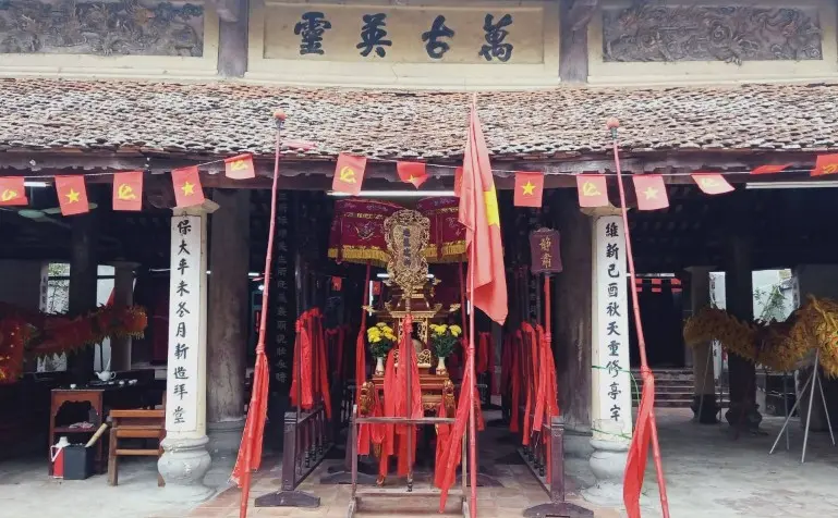 Cảnh quan Đình Lê Dương