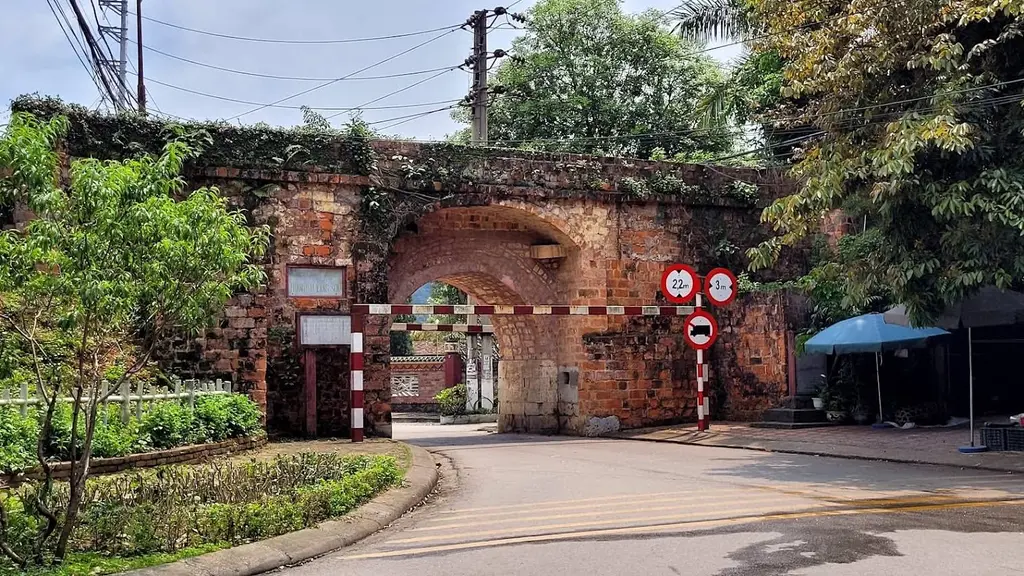 Cổng thành cổ Lạng Sơn