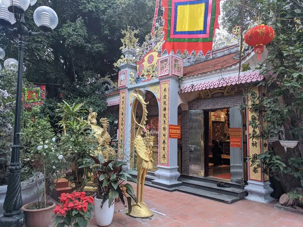 Không gian cảnh quan di tích Đền Định Công Hạ