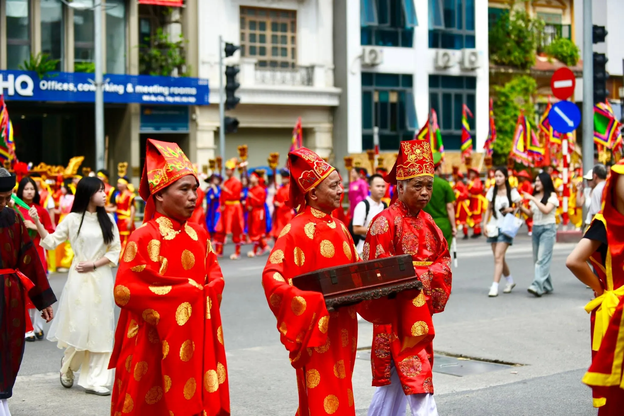 Lễ rước tại Hội đình Tứ Liên