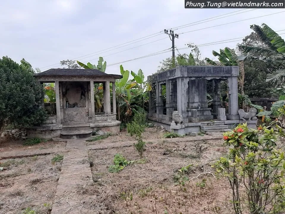 Cảnh quan Lăng mộ Nguyễn Tuyên