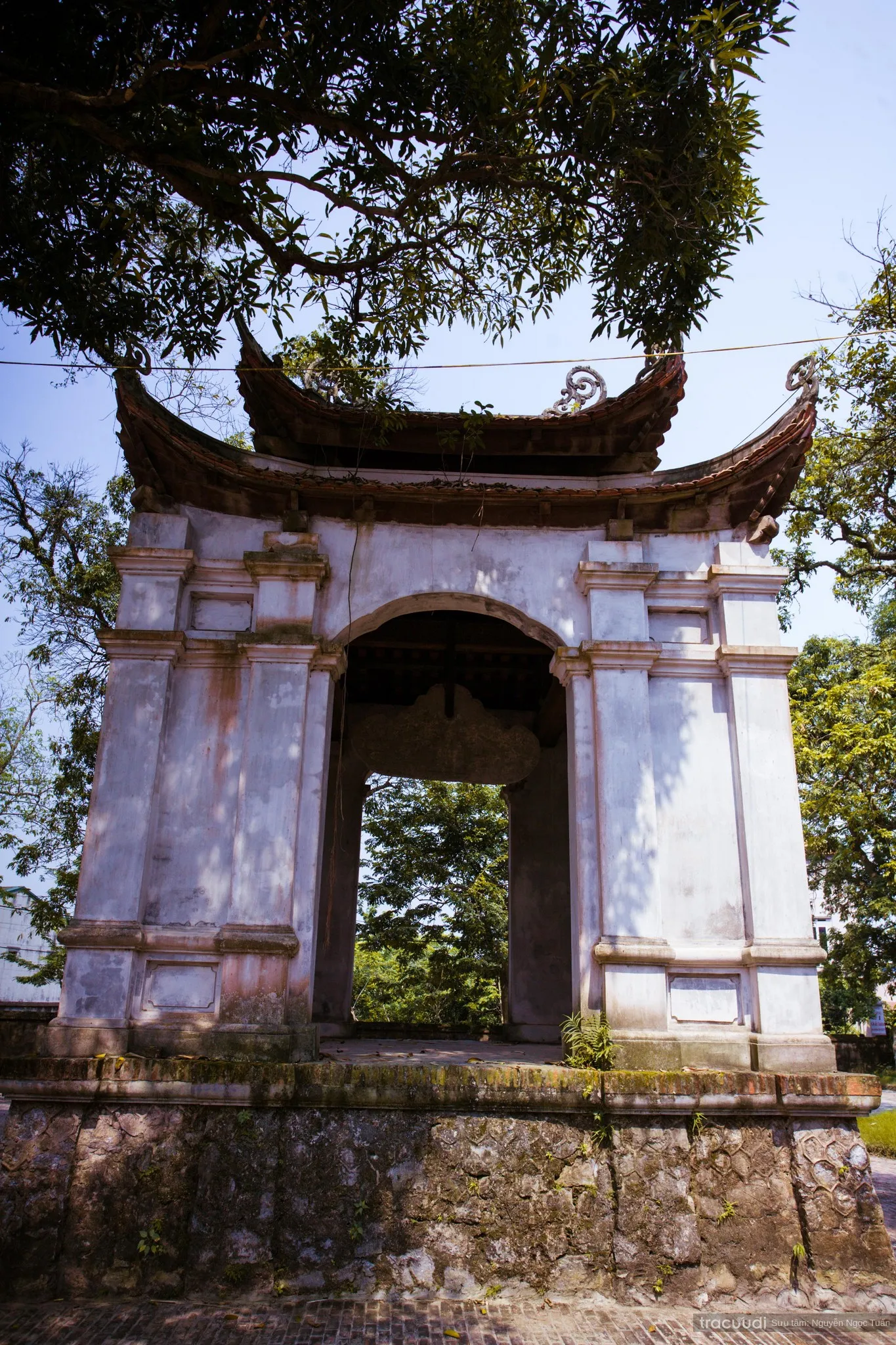 Không gian cảnh quan di tích Đền Chử Đồng Tử - Tiên Dung