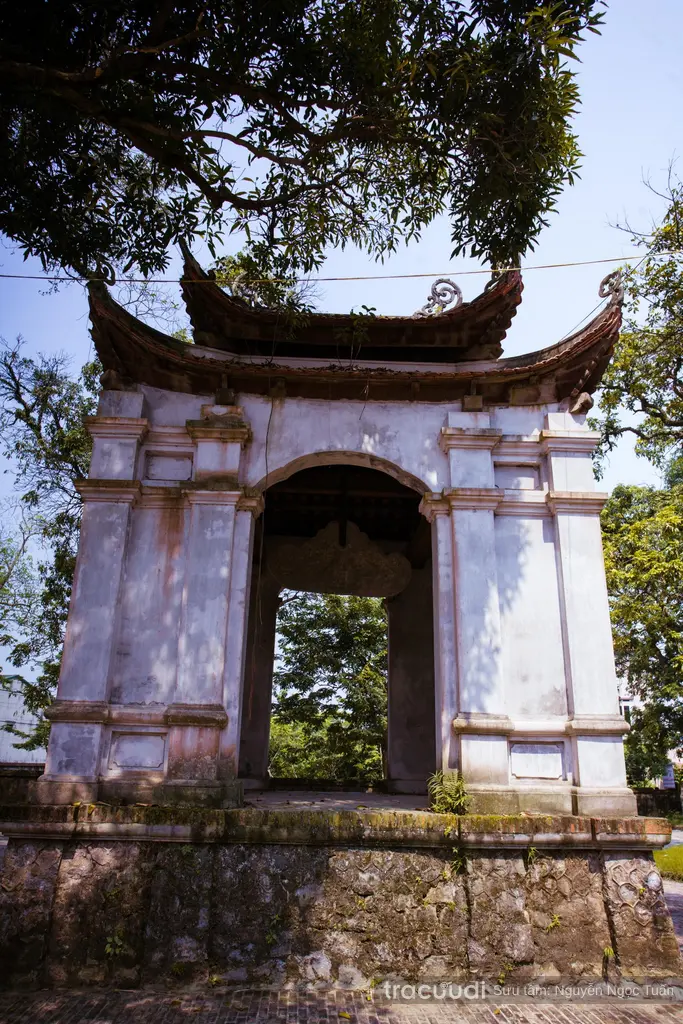Không gian cảnh quan di tích Đền Chử Đồng Tử - Tiên Dung