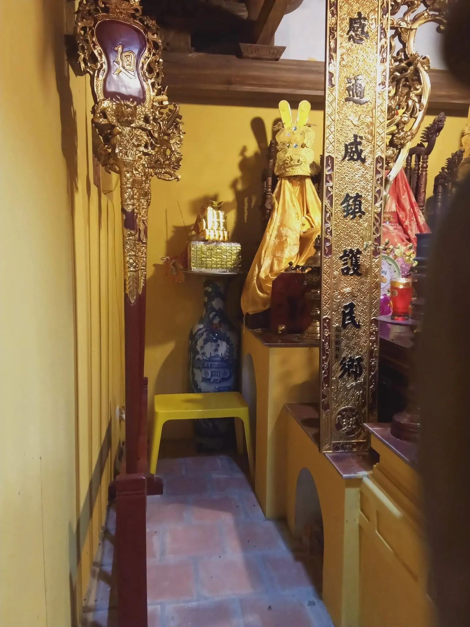 Không gian kiến trúc trong Đền Hàm Rồng