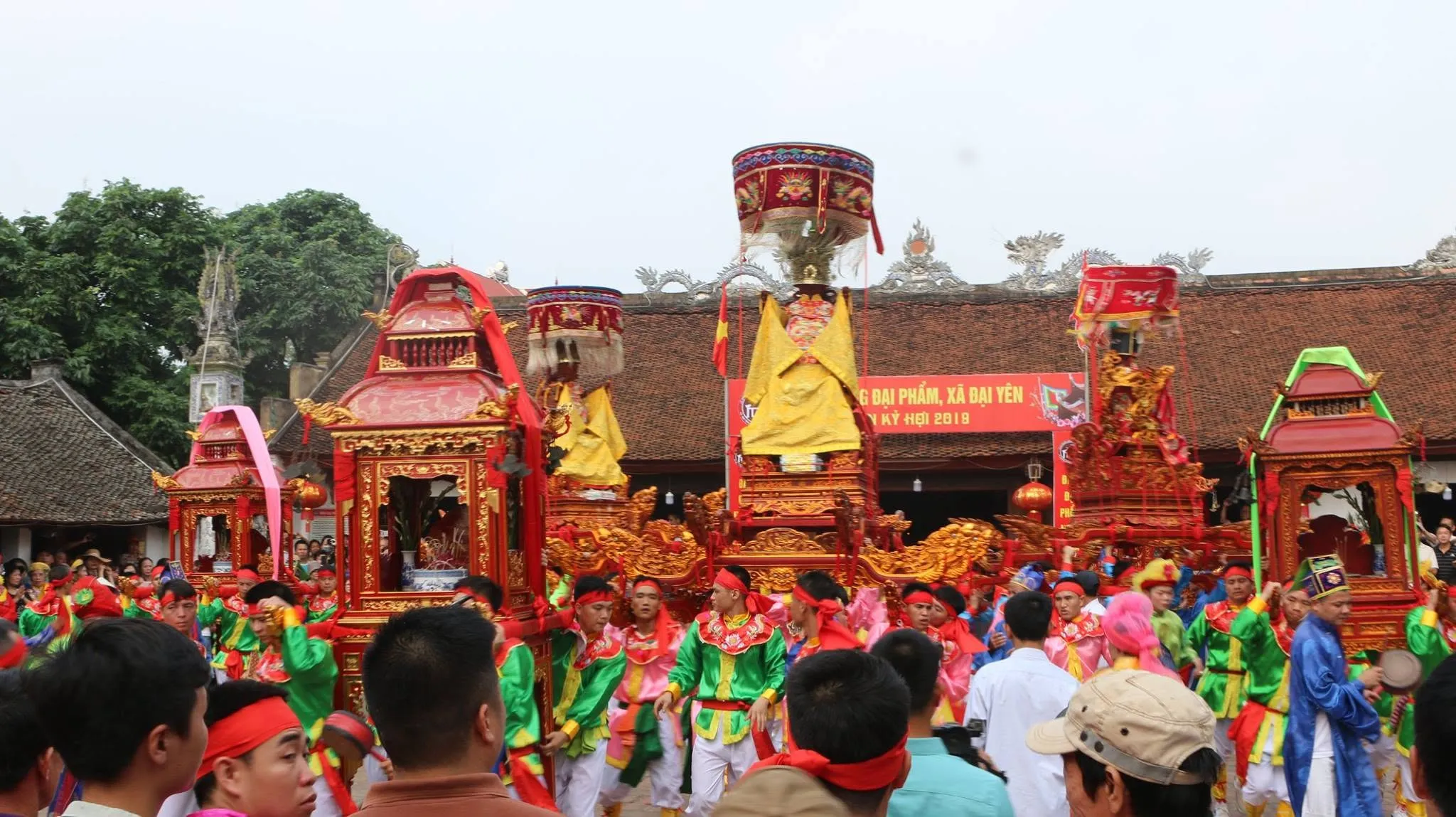 Kiệu Thánh tại Hội làng Đại Phẩm