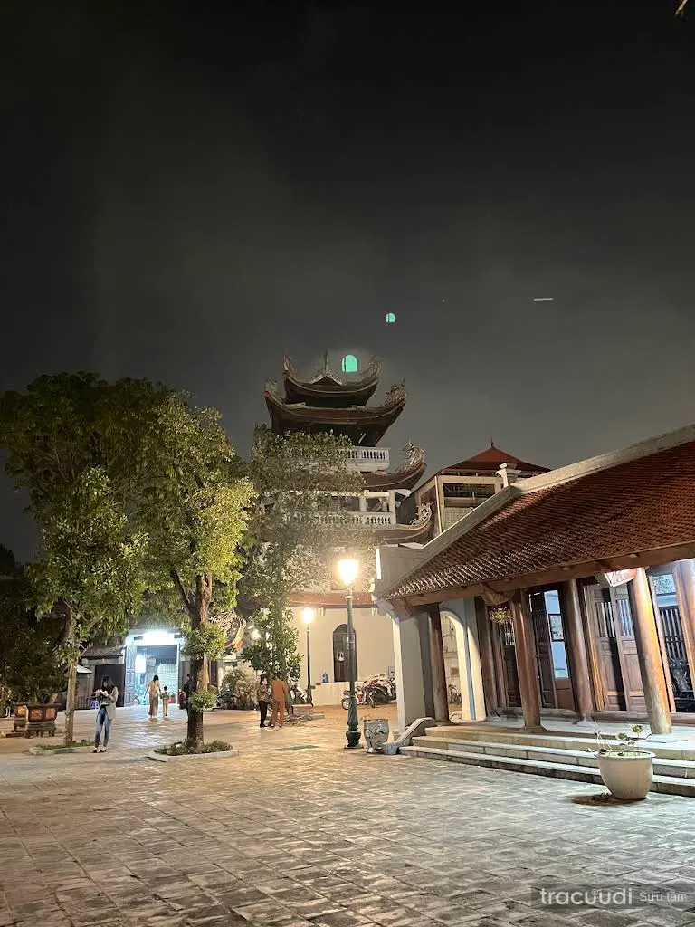 Không gian cảnh quan di tích Chùa Thanh Am về đêm