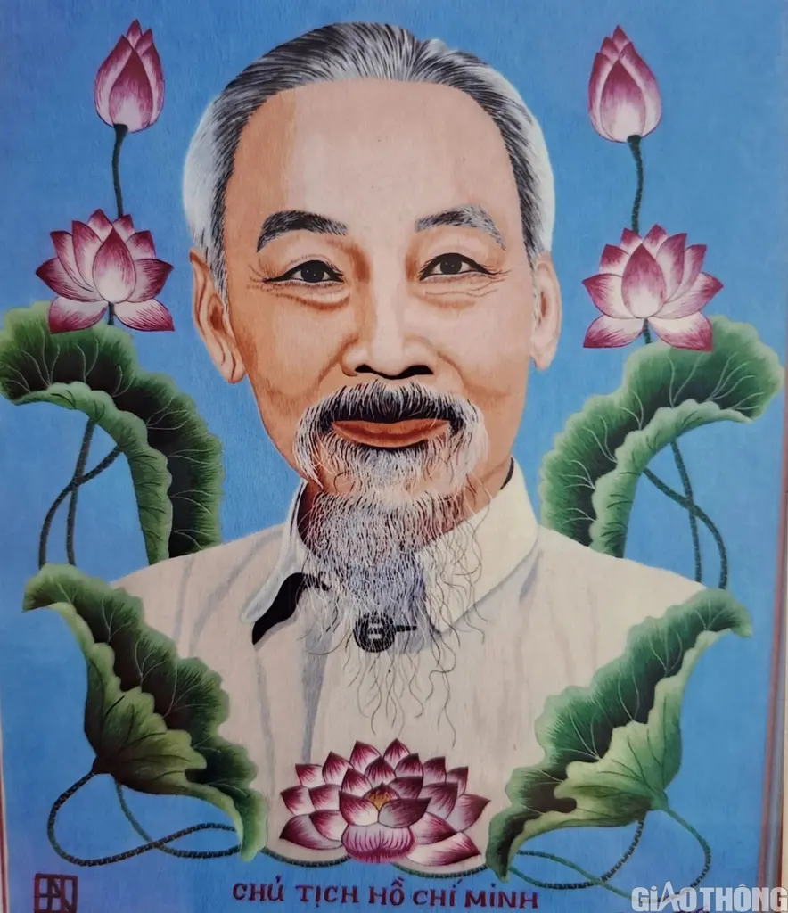 Chân dung Bác Hồ do nghệ nhân Phạm Thị Hòa tự tay làm năm 2012