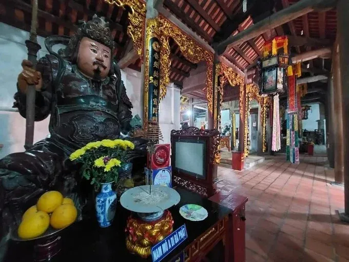 Tiền đường Chùa Dâu