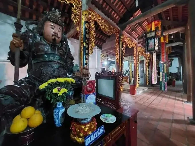 Tiền đường Chùa Dâu