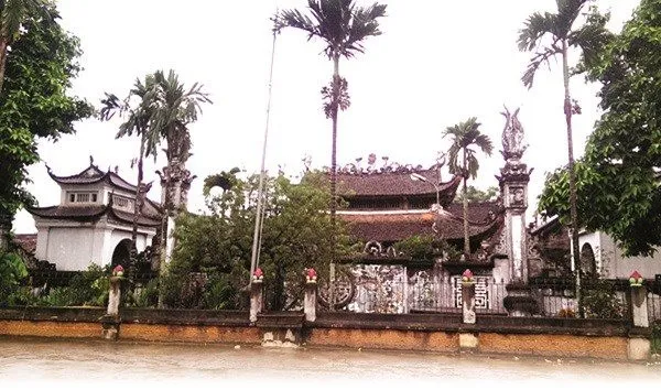 Chính điện di tích Đình Trúc Động