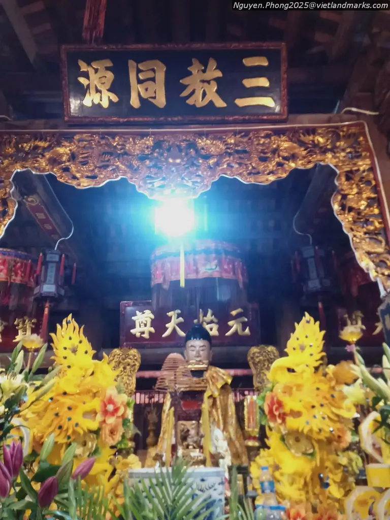 Không gian bên trong Quán Linh Tiên