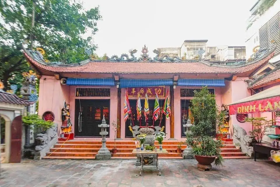 Không gian cảnh quan di tích Đình Thành Công