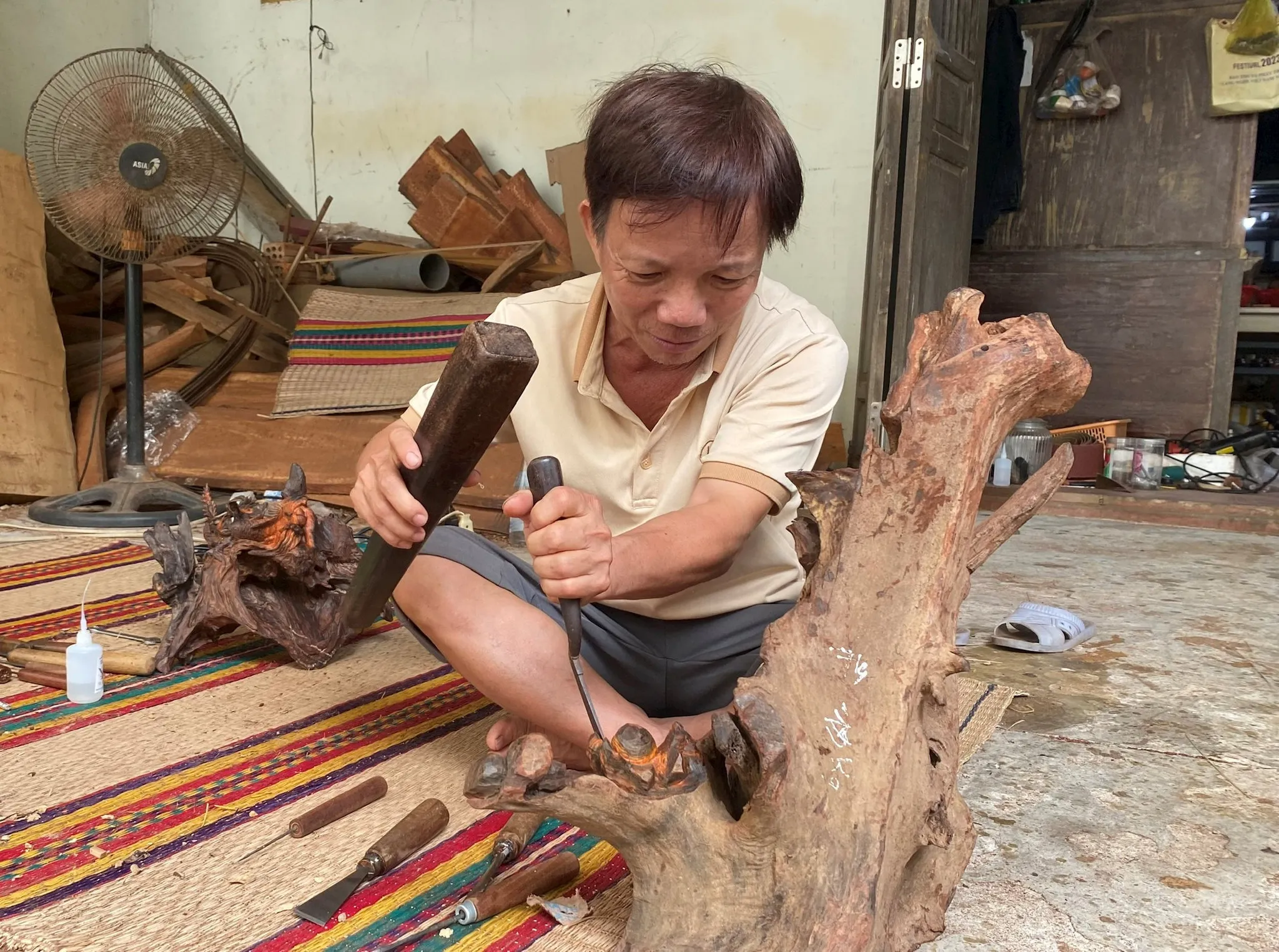Nghệ nhân nhân dân Huỳnh Sướng