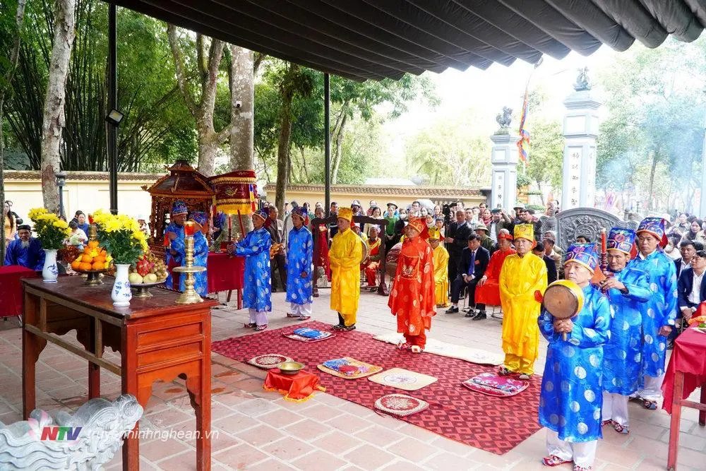 Nghi lễ truyền thống tại Lễ hội Đền Đức Hoàng