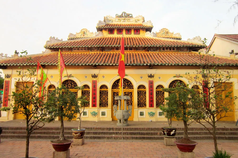 Cảnh quan Đình Châu Phú