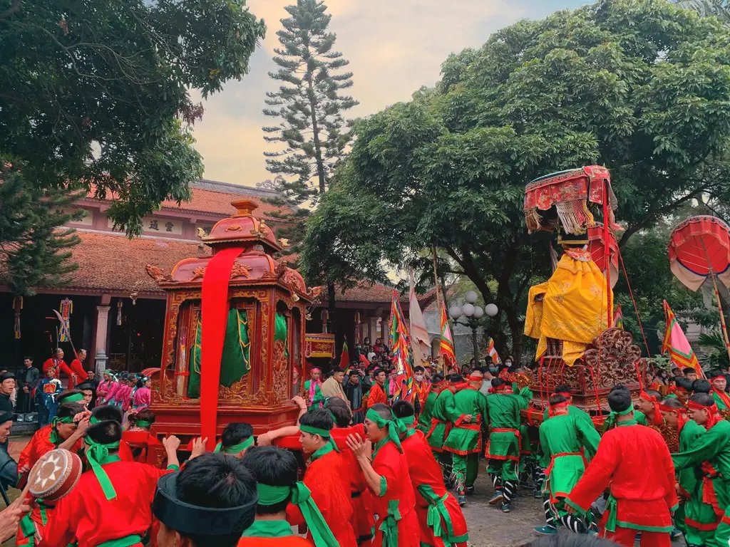 Không khí Hội làng Ninh Sơn