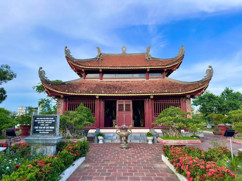Cảnh quan Khu Di Tích Lưu Niệm Chủ Tịch Hồ Chí Minh Trên Đảo Cô Tô