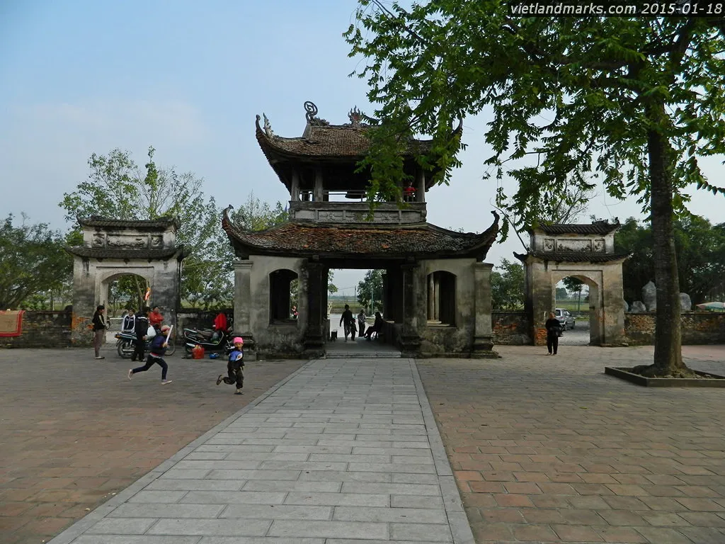 Gác chuông Chùa Đậu