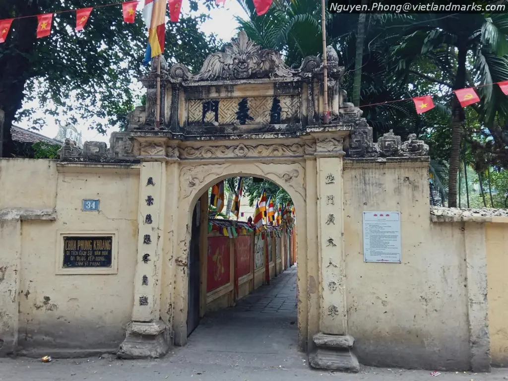 Cổng Chùa Phùng Khoang