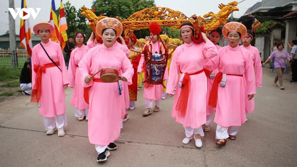 Lễ rước nước tại Lễ hội Tổng Nam Phù
