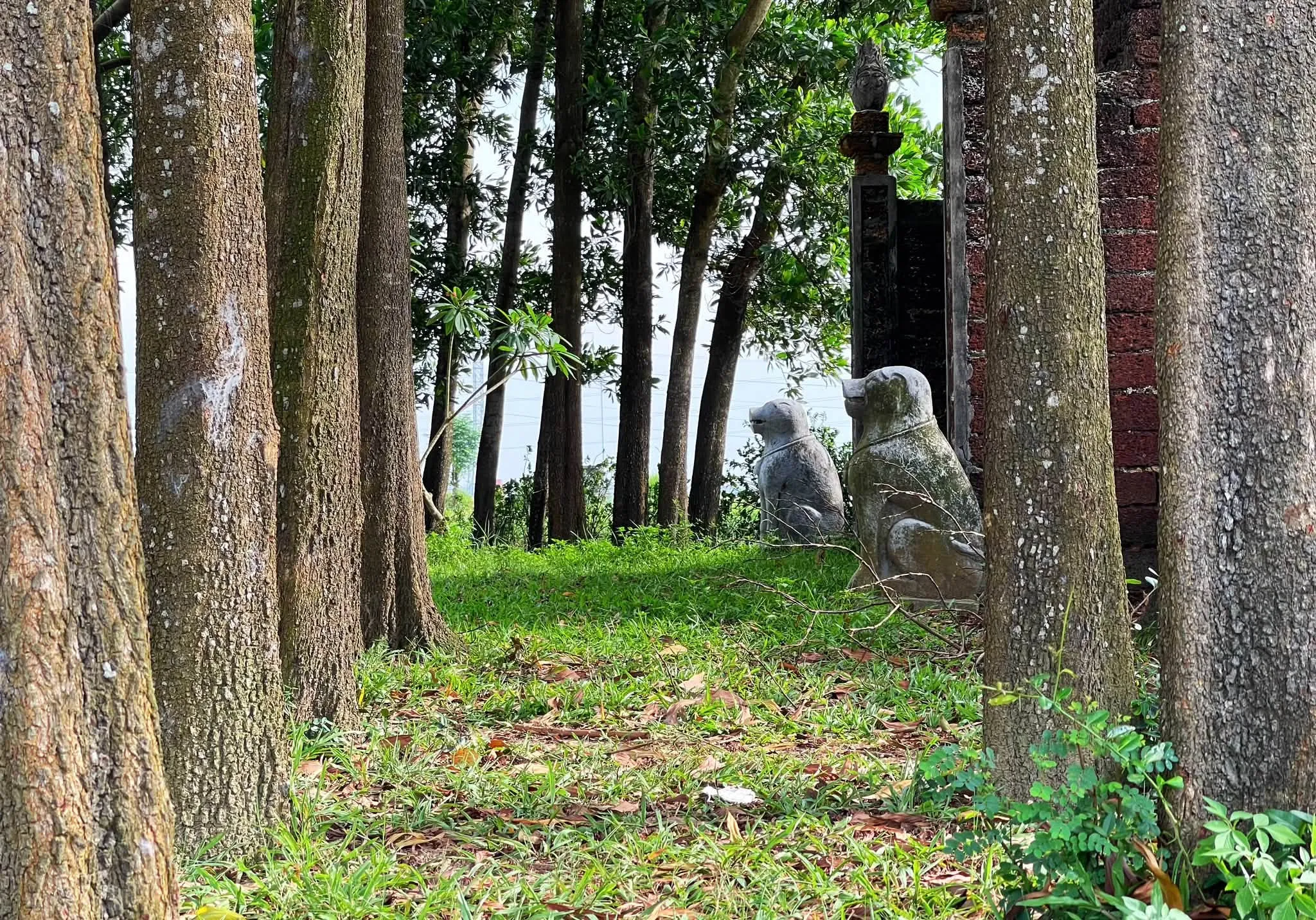 Không gian cảnh quan lăng Đá Bầu