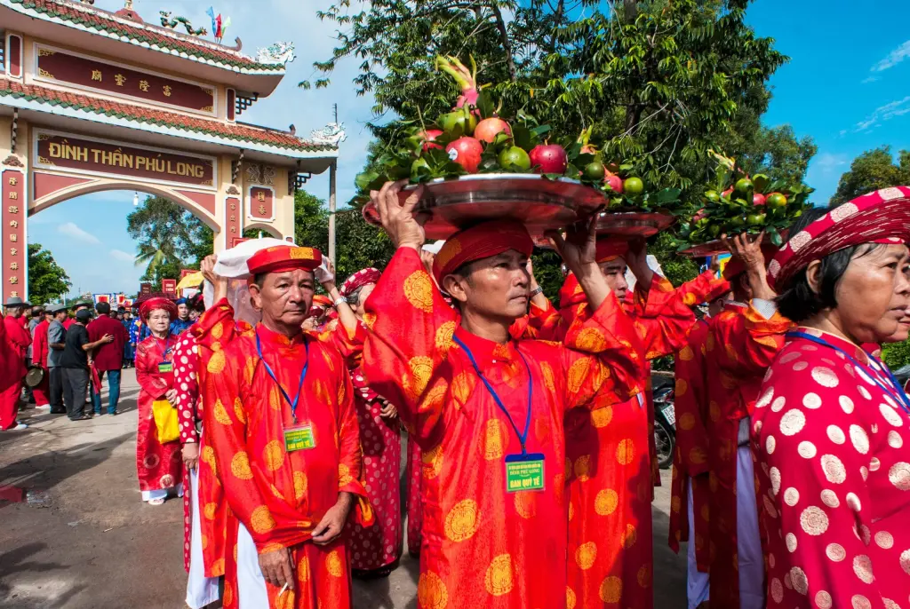 Đoàn rước Lễ hội kỳ yên Đình Thần Phú Long