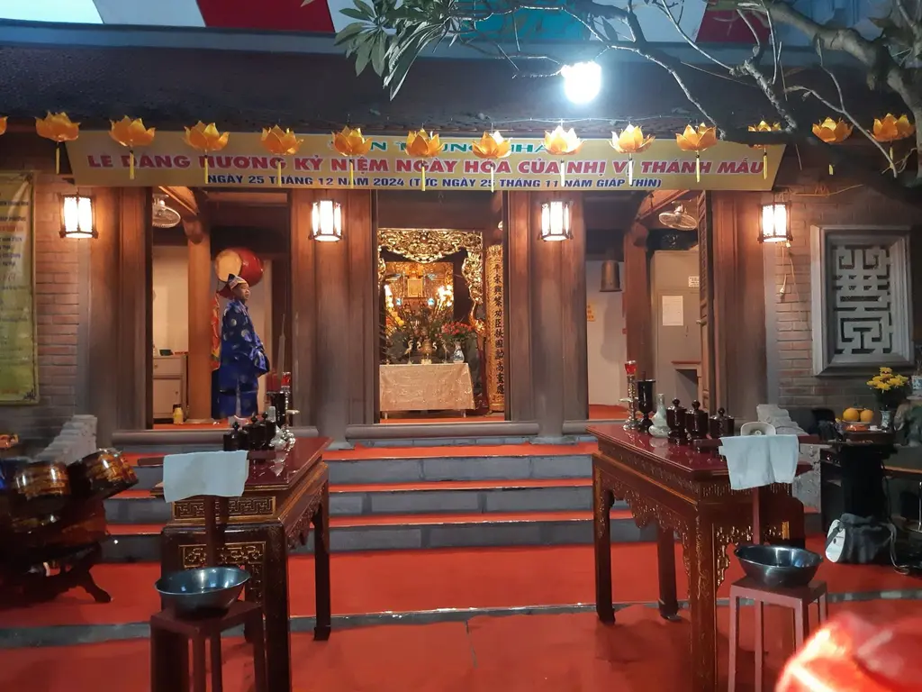 Không gian cảnh quan Đền Trung Nha