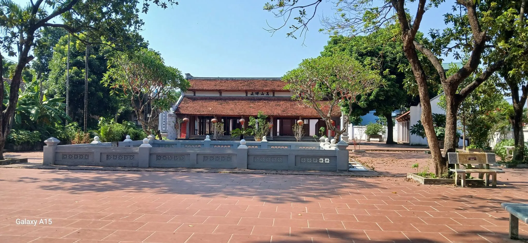 Văn chỉ tại đình làng Tốt Động.