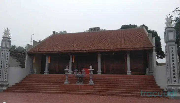 Kiến trúc mặt trước Chùa Tiên Linh