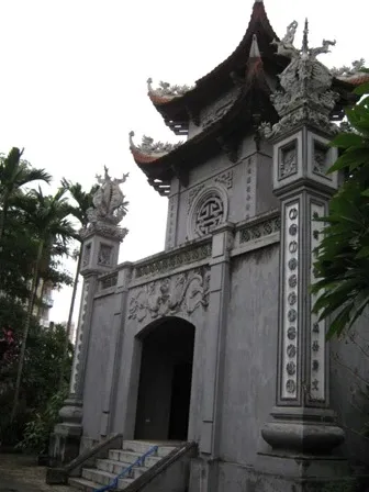Tam quan Chùa Kim Sơn
