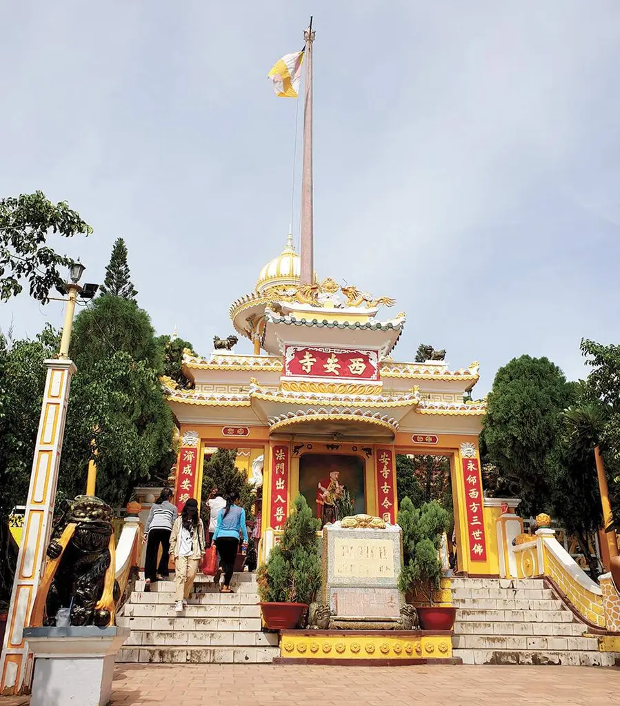 Quang cảnh tại Chùa Tây An