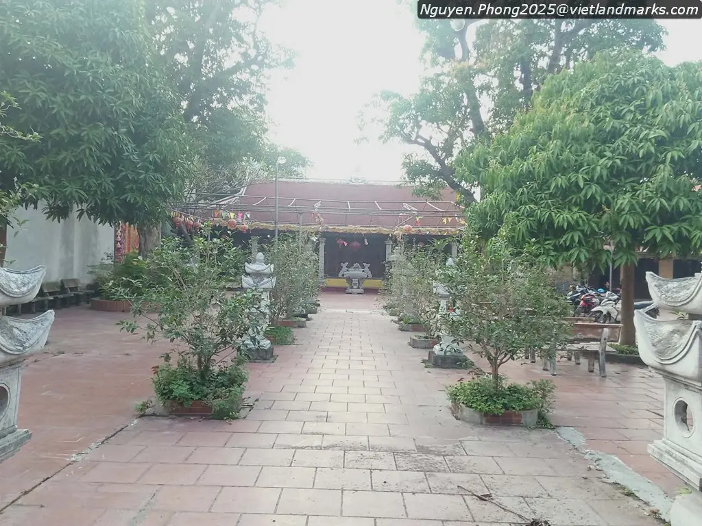 Lối dẫn vào Quán Linh Tiên