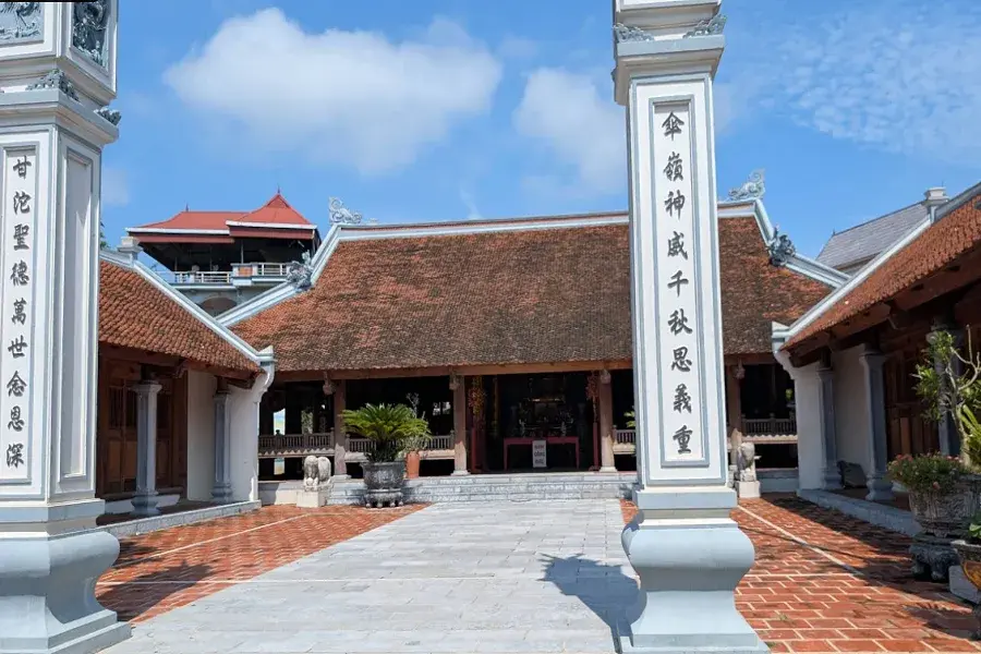 Tổng thể Đình Cam Đà