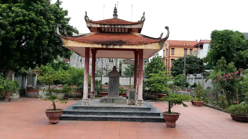 Không gian cảnh quan di tích Nhà thờ họ Trịnh