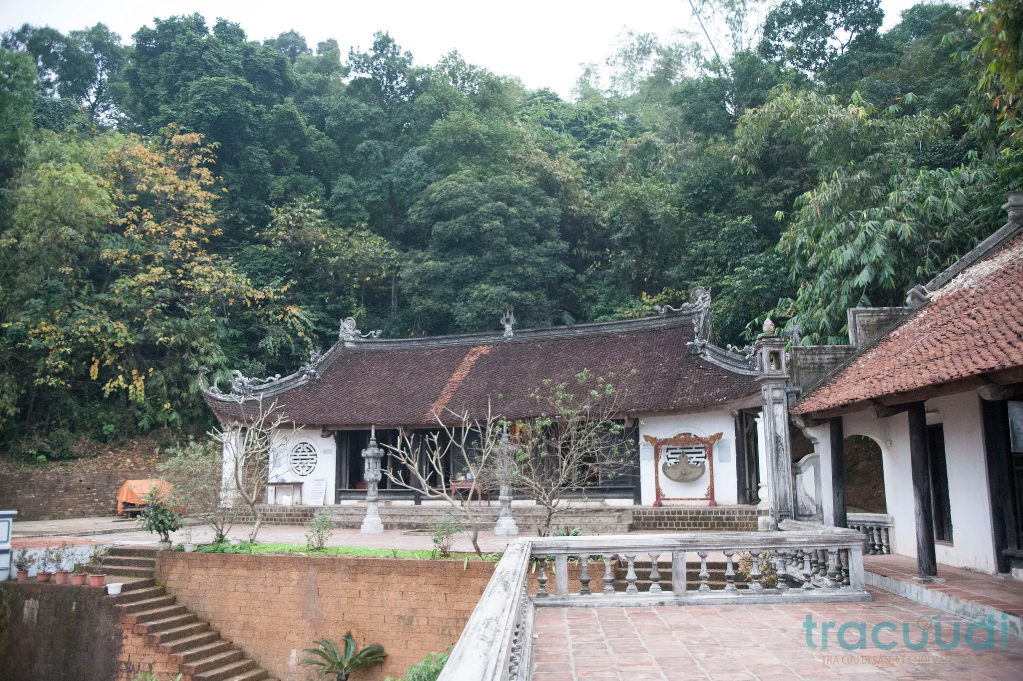 Cảnh quan di tích Chùa Tây Phương
