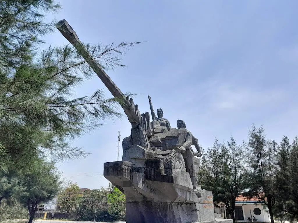 Cảnh quan di tích Trận Địa Đại Đội Nữ Pháo Binh Ngư Thủy