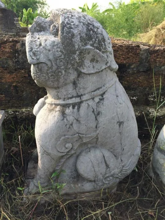 Chó đá tại Lăng Đề đốc Phạm Nguyễn Công