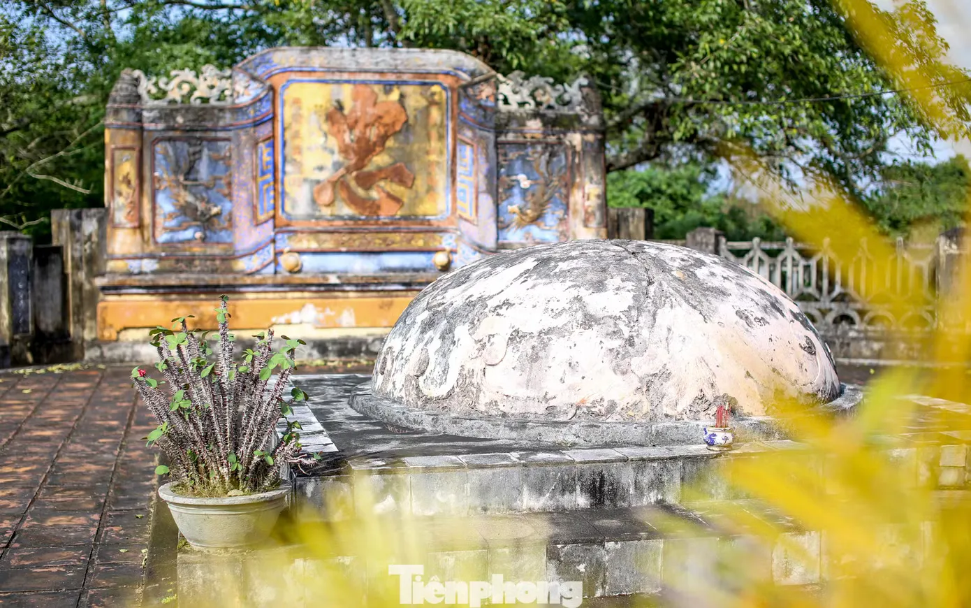 Lăng mộ Võ Tánh trong Thành Hoàng Đế
