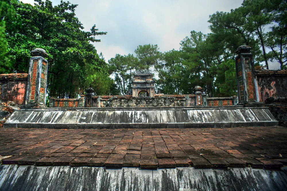 Toàn cảnh Lăng Kiên Thái Vương