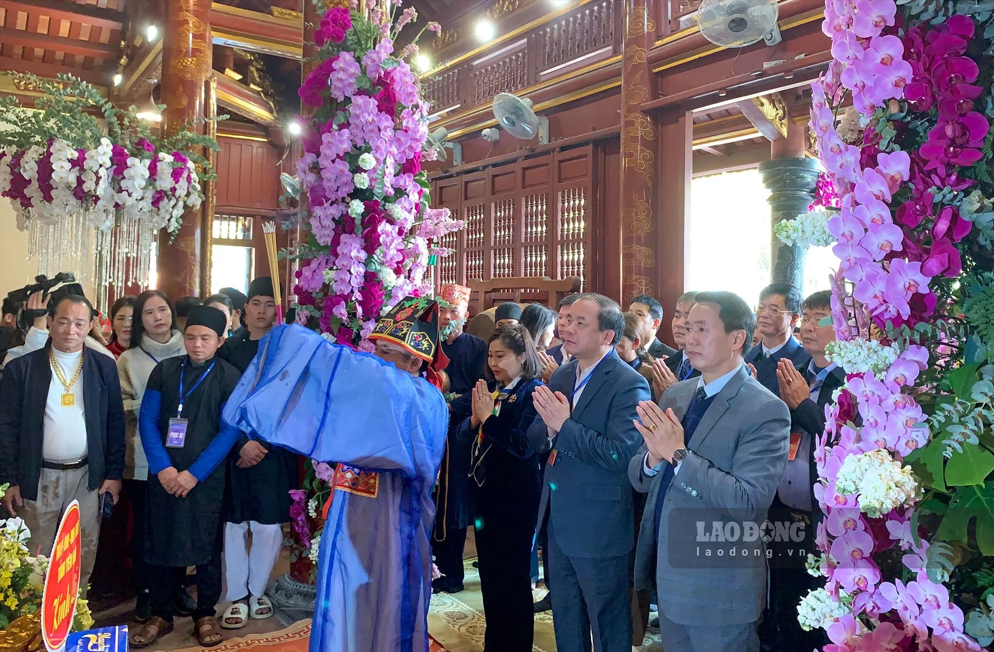 Nghi lễ cúng Mẫu Lễ hội Đền Đông Cuông