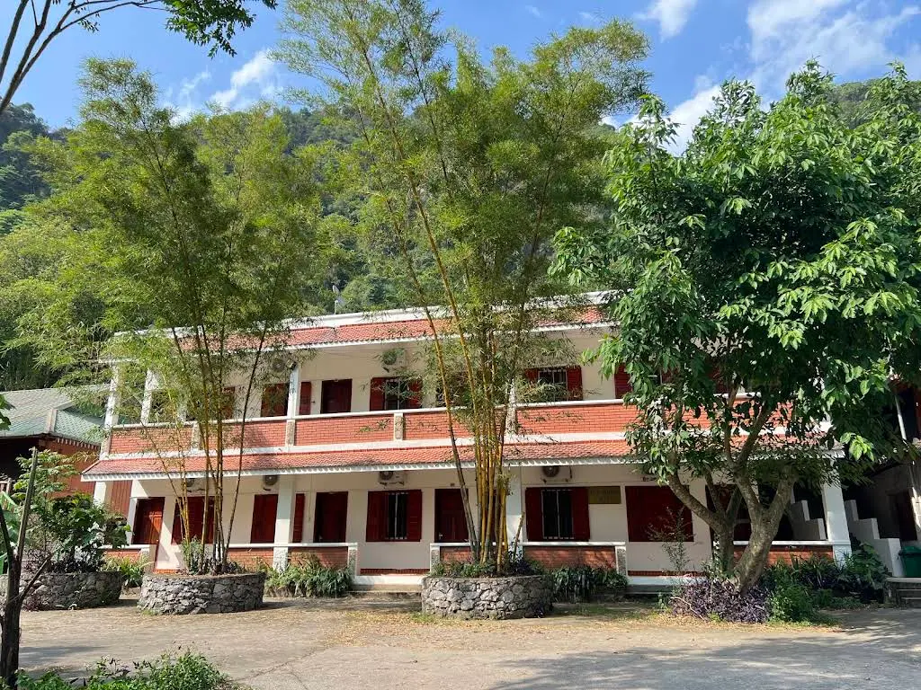 Cảnh quan khu Hồ Thang Hen