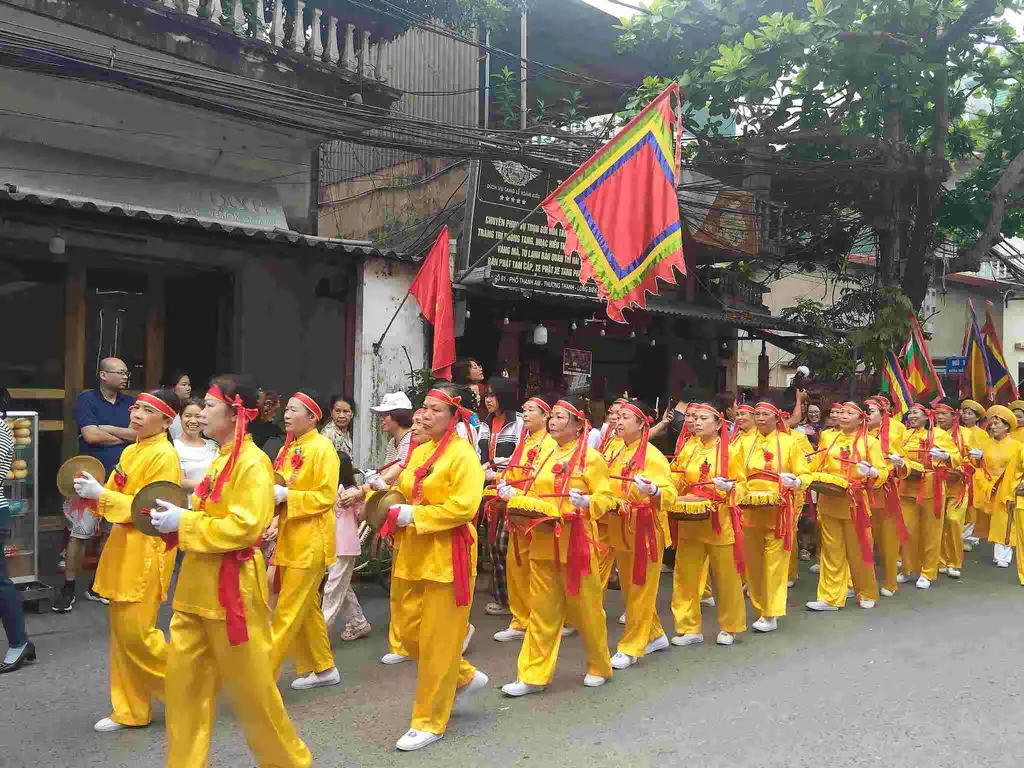 Đoàn rước Hội đình Thanh Am