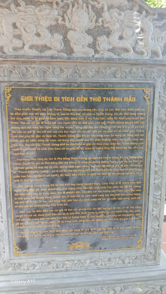 Bia di tích đền thờ Thánh Mẫu.