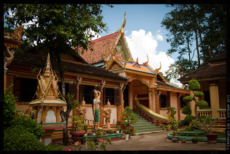 Cảnh quan tại Chùa Chim