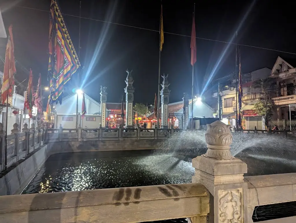Cảnh quan di tích Đình Giang Xá