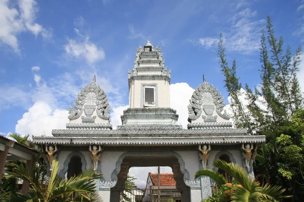Cổng Chùa Monivongsa Bopharam