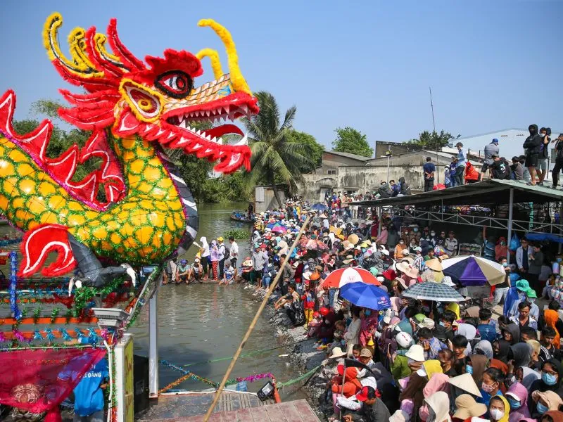 Quang cảnh Lễ hội Làm Chay