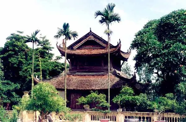 Tòa tháp Cửu Phẩm liên hoa tại Chùa - Tháp Cửu Phẩm