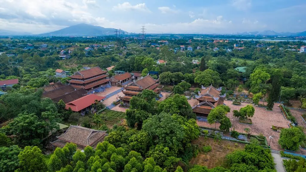 Chùa Quỳnh Lâm, Đông Triều nhìn từ trên cao